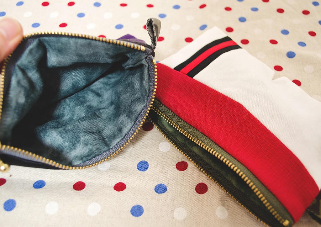 🩲型ミニポーチ