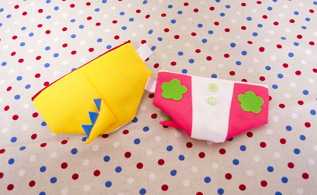 🩲型ミニポーチ