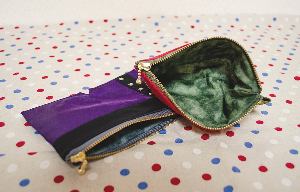 🩲型ミニポーチ