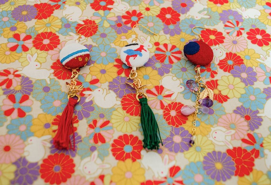 紅月アルバムジャケットイメージピアス(イヤリング)