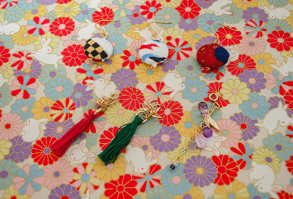 紅月アルバムジャケットイメージピアス(イヤリング)