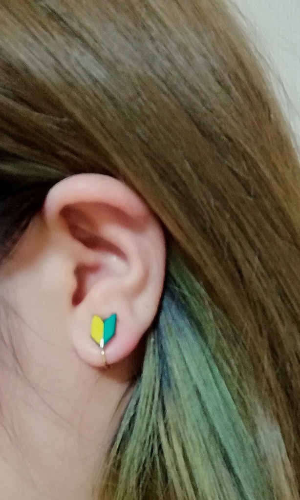 初心者・もみじマーク / ピアス・イヤリング (金属アレルギー対応)