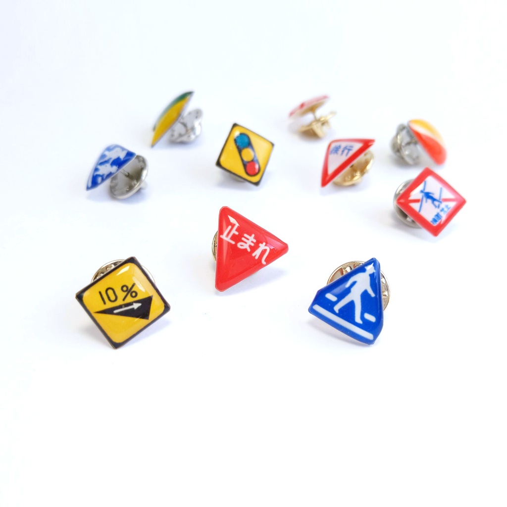 標識ピンバッジ