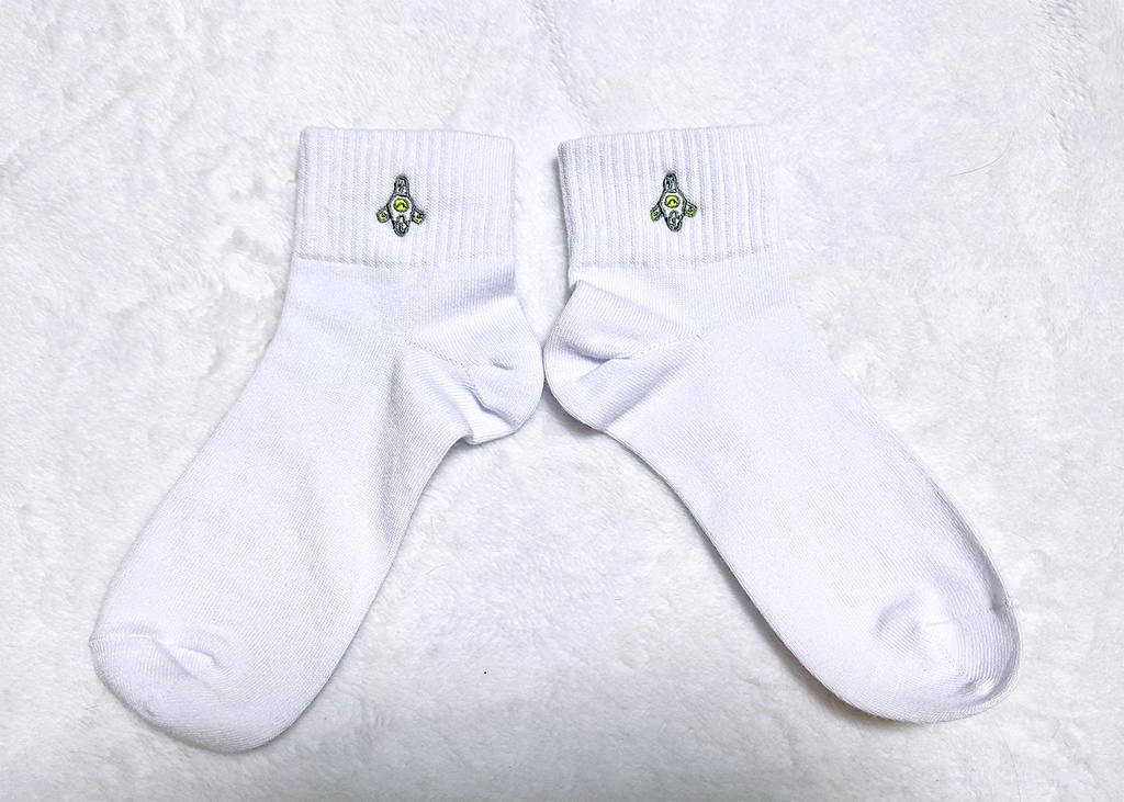 ハック刺繍靴下