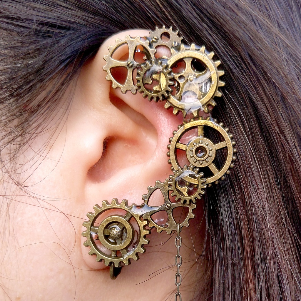 歯車イヤーカフ