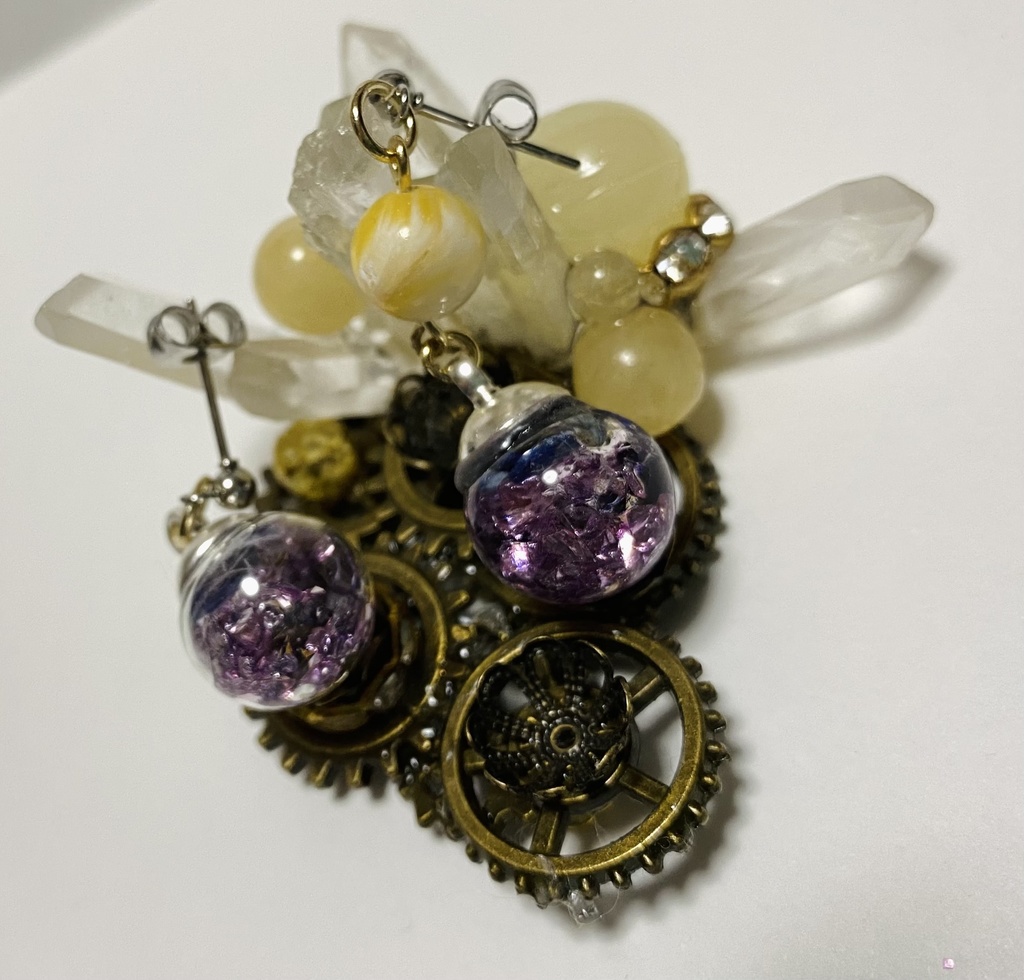 募る憎しみと愛