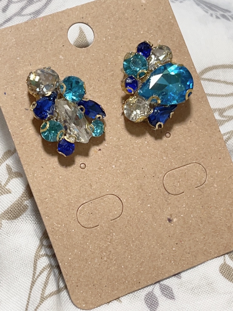 イグニハイド イメージビジューピアス