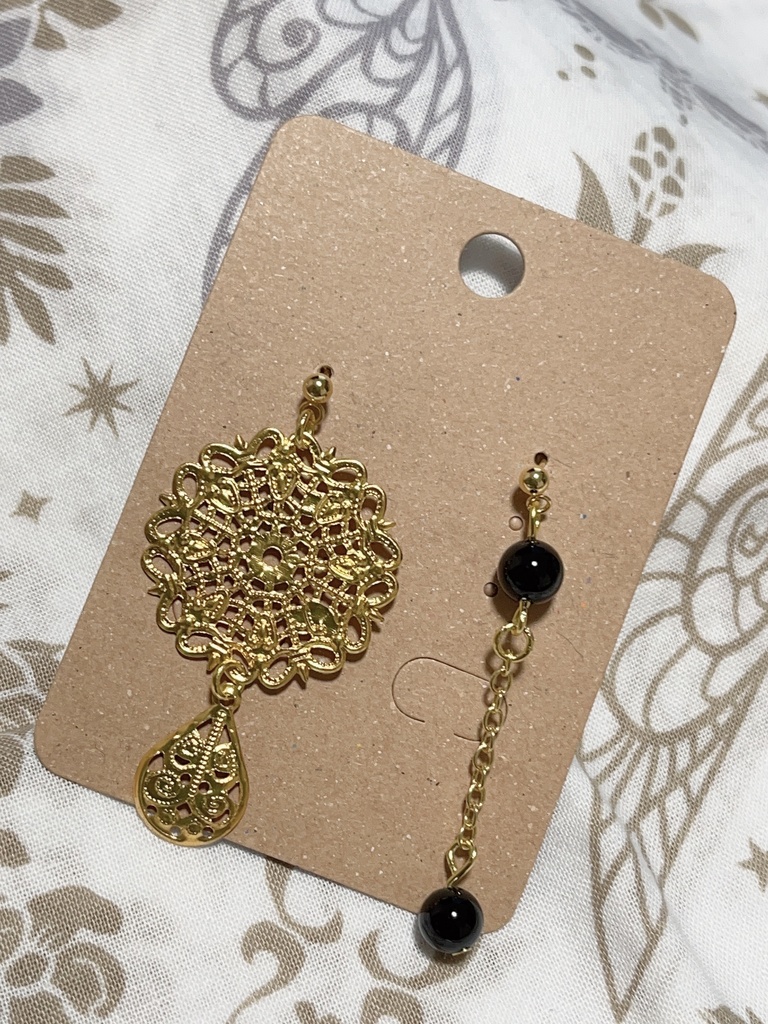 ZONE-00 イメージピアス 魔女の宴