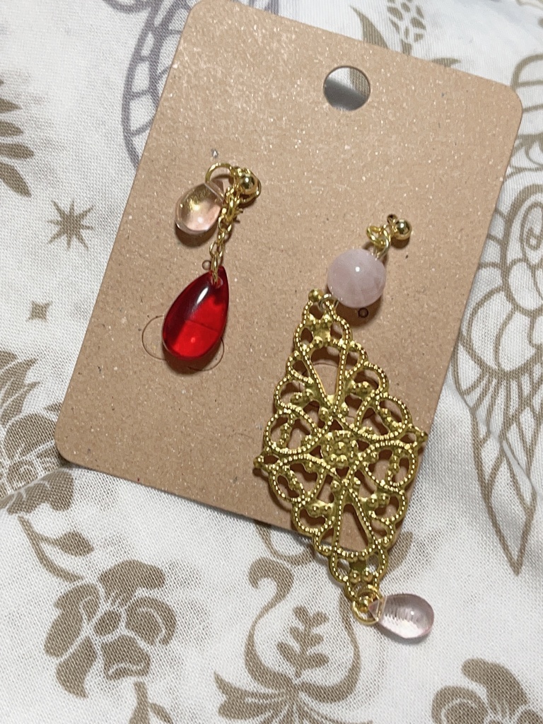 ZONE-00 イメージピアス 魔女の宴