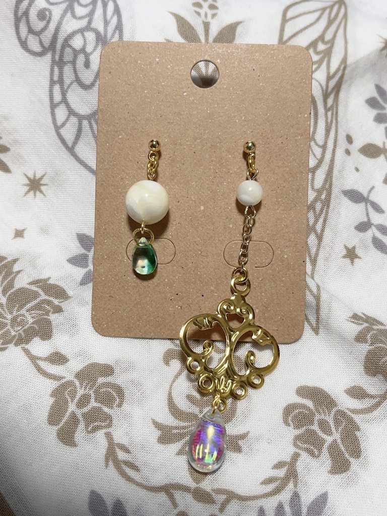 ZONE-00 イメージピアス 魔女の宴