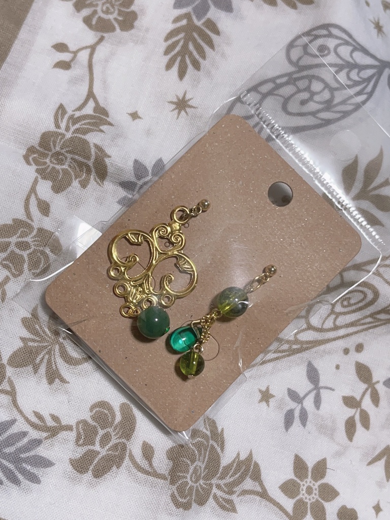 ツイステッドワンダーランド ディア・クロウリー 学園長 イメージピアス