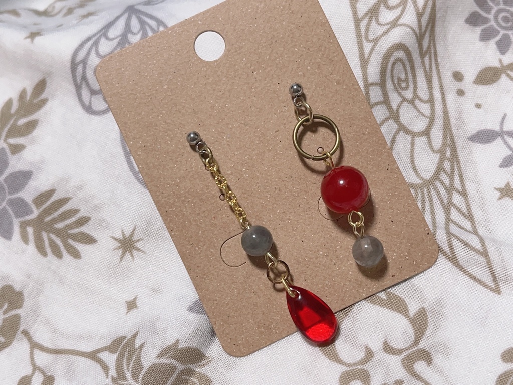 トレイン先生 モーゼス・トレイン イメージピアス