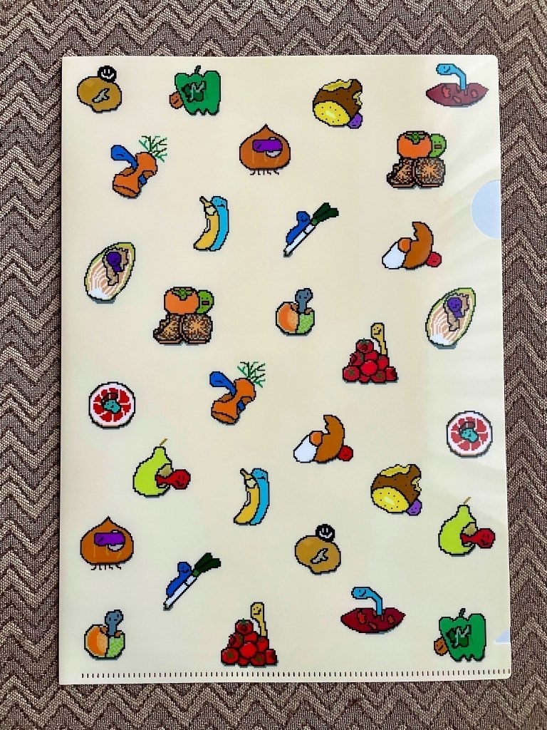 A4クリアファイル*カラフルCUTEなイモムシがユニーク!(eat up dream!)