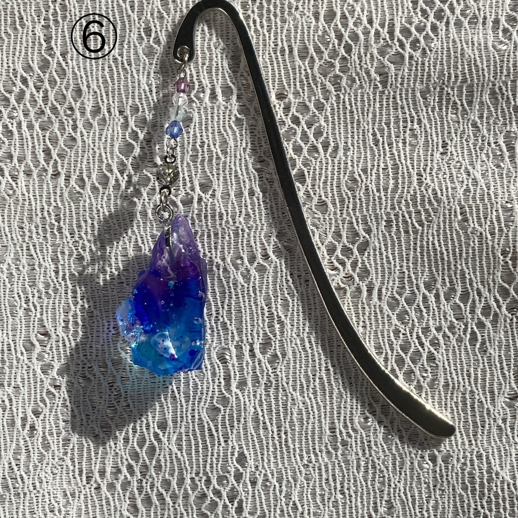 クラゲのレジンブックマーカー