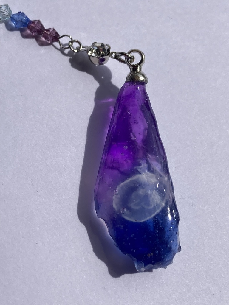 クラゲのレジンストラップ