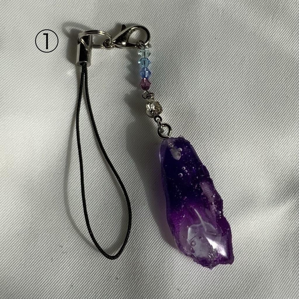 クラゲのレジンストラップ