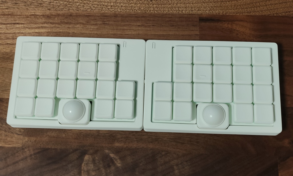 Pyuron ZMK 無線ダブルトラックボールキーボード - sor_mechkeeb - BOOTH