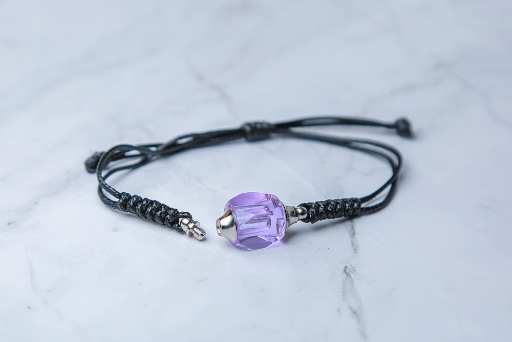 【アキヤ】香水入れ銀ネックレス