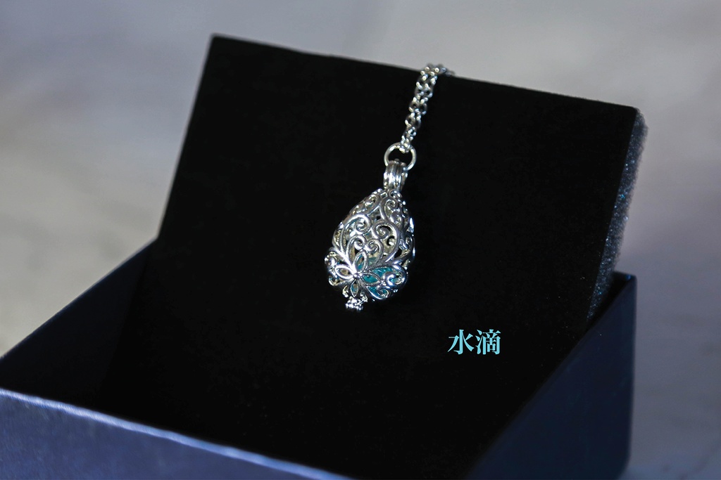 【アキヤ】香水入れ銀ネックレス2