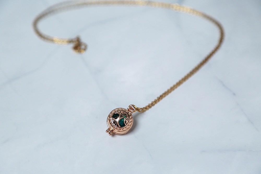 【アキヤ】香水入れ銀ネックレス2