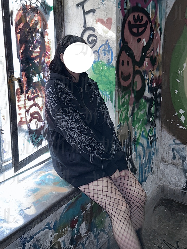 「リリス」パーカー 力人児