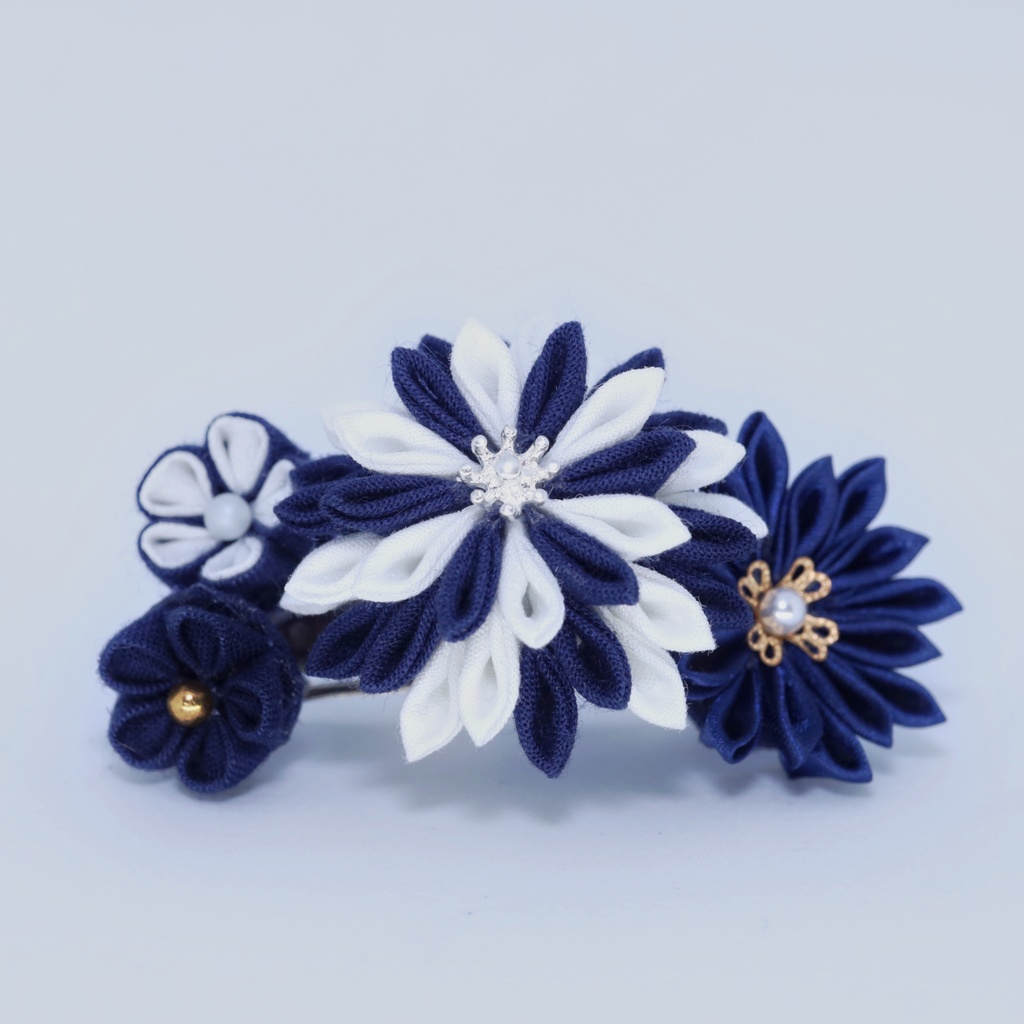 *T_010*【送料込】つまみ細工 バレッタ(紺)