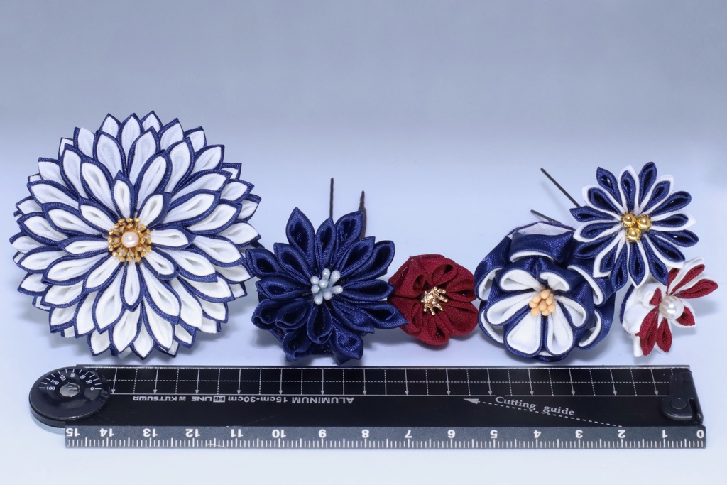 *T_011*【送料込】つまみ細工 髪飾りセット(紺)