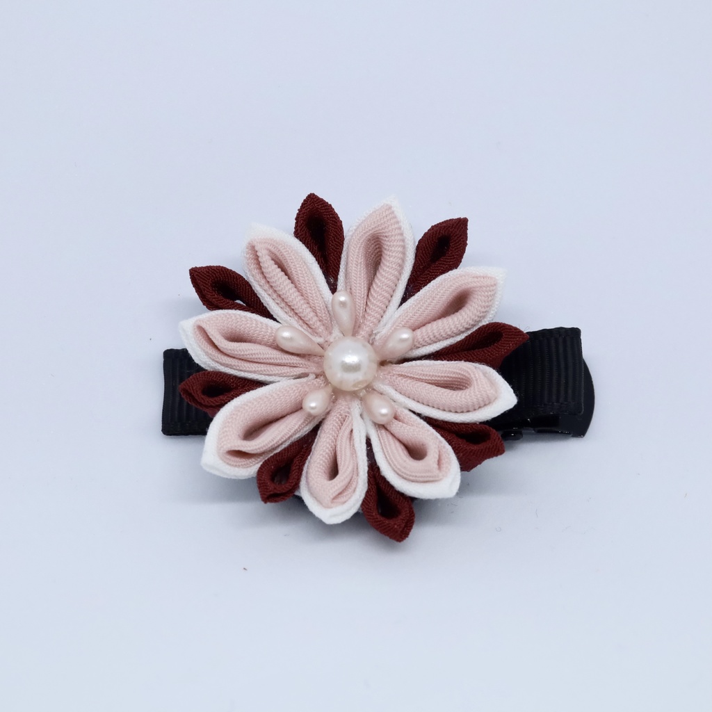 *T_014*【送料込】つまみ細工 ヘアクリップ(ピンク)