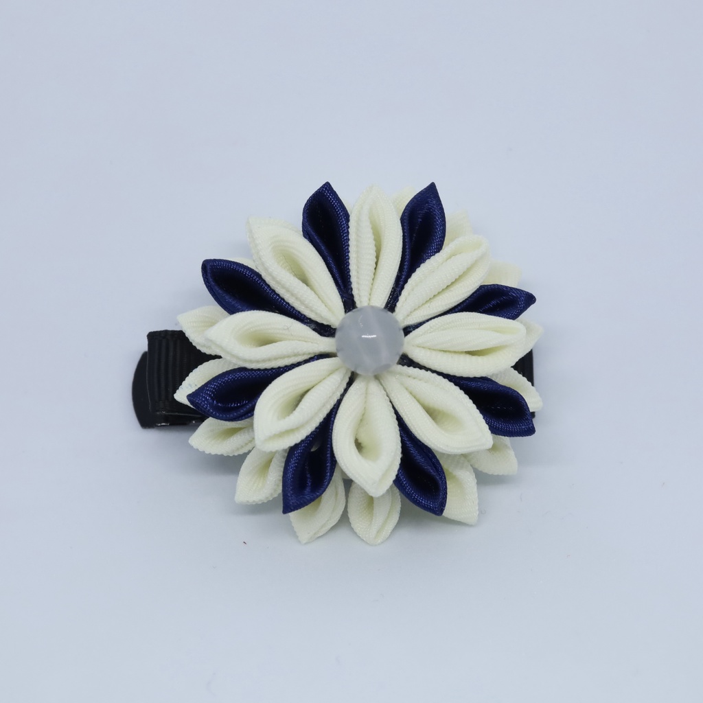 *T_016*【送料込】つまみ細工 ヘアクリップ(白紺)