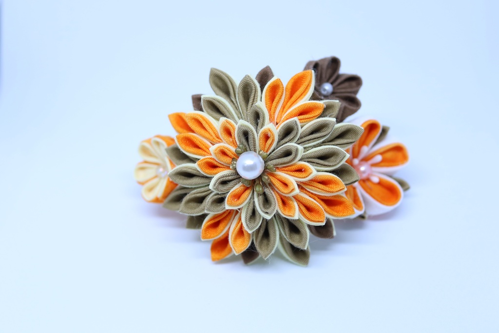 *T_017*【送料込】つまみ細工 バレッタ(オレンジ)