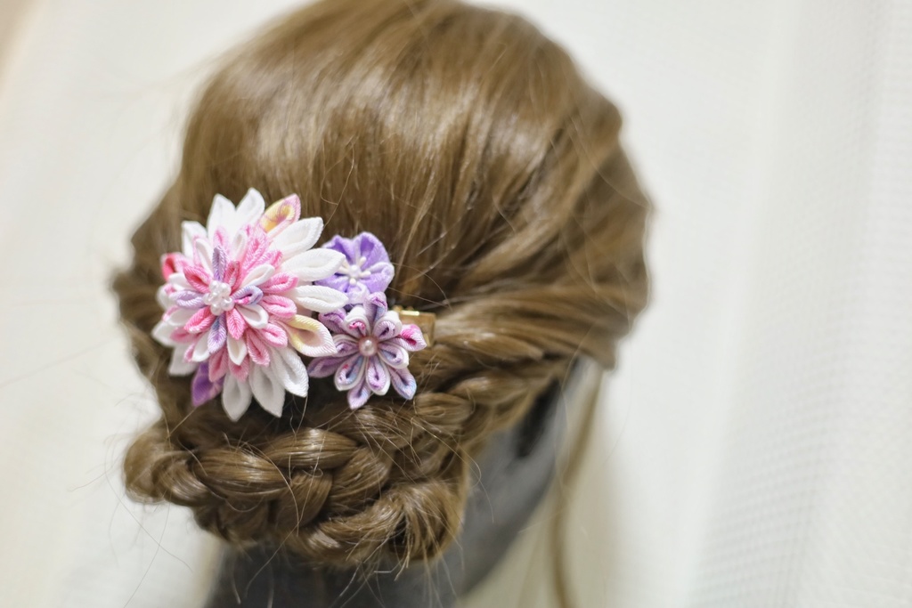 *T_018*【送料込】つまみ細工 バレッタ(白)