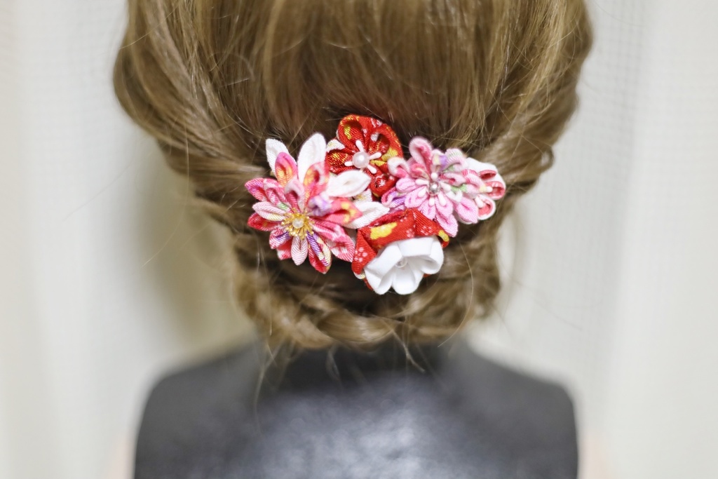 *T_019*【送料込】つまみ細工 バレッタ(赤)