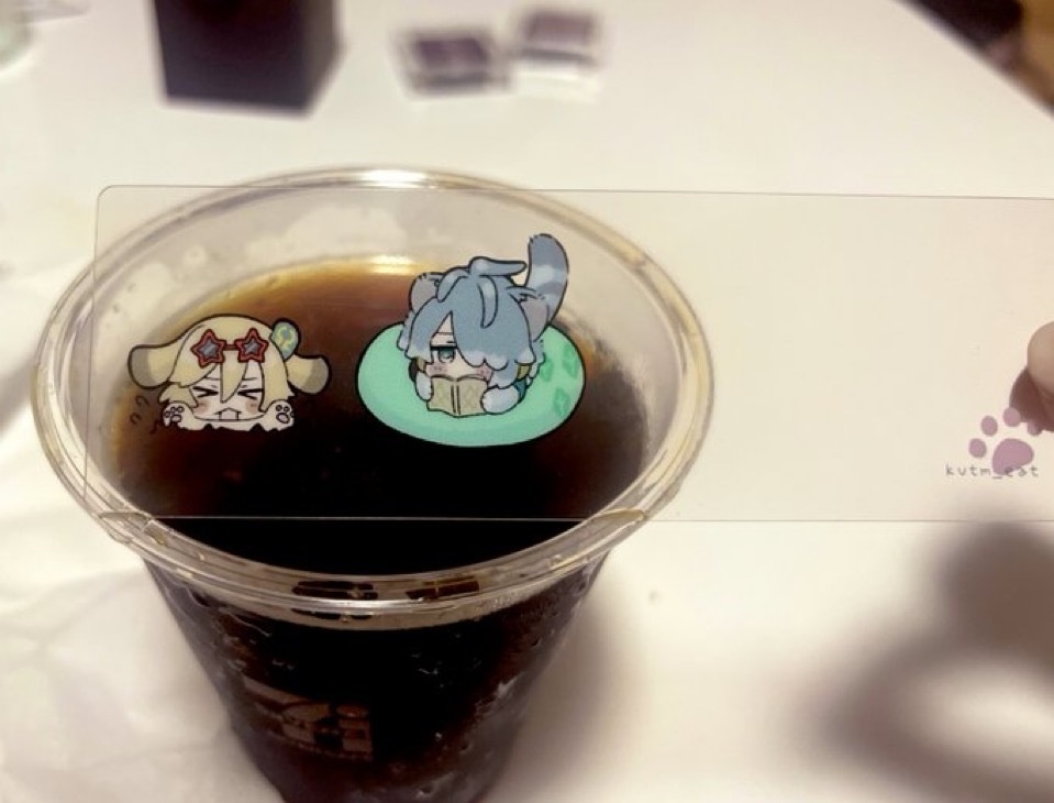 ひとりひとつまで!🏛🌱ケモ自立アクスタ&eatシート