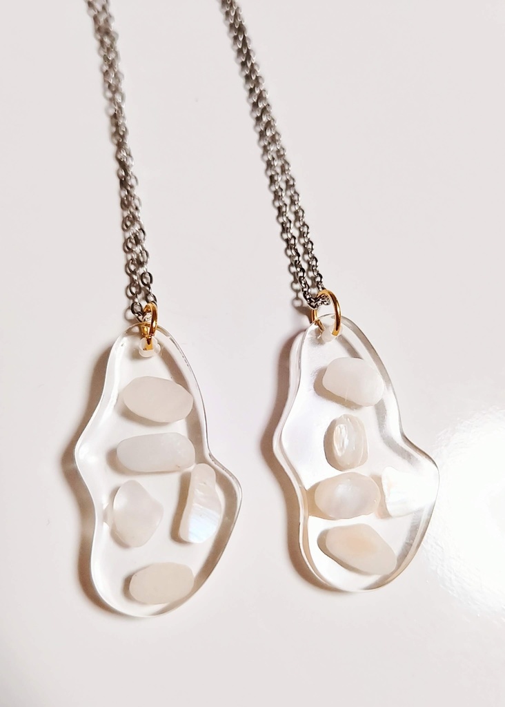 メダマヤキ。(シェルネックレス)