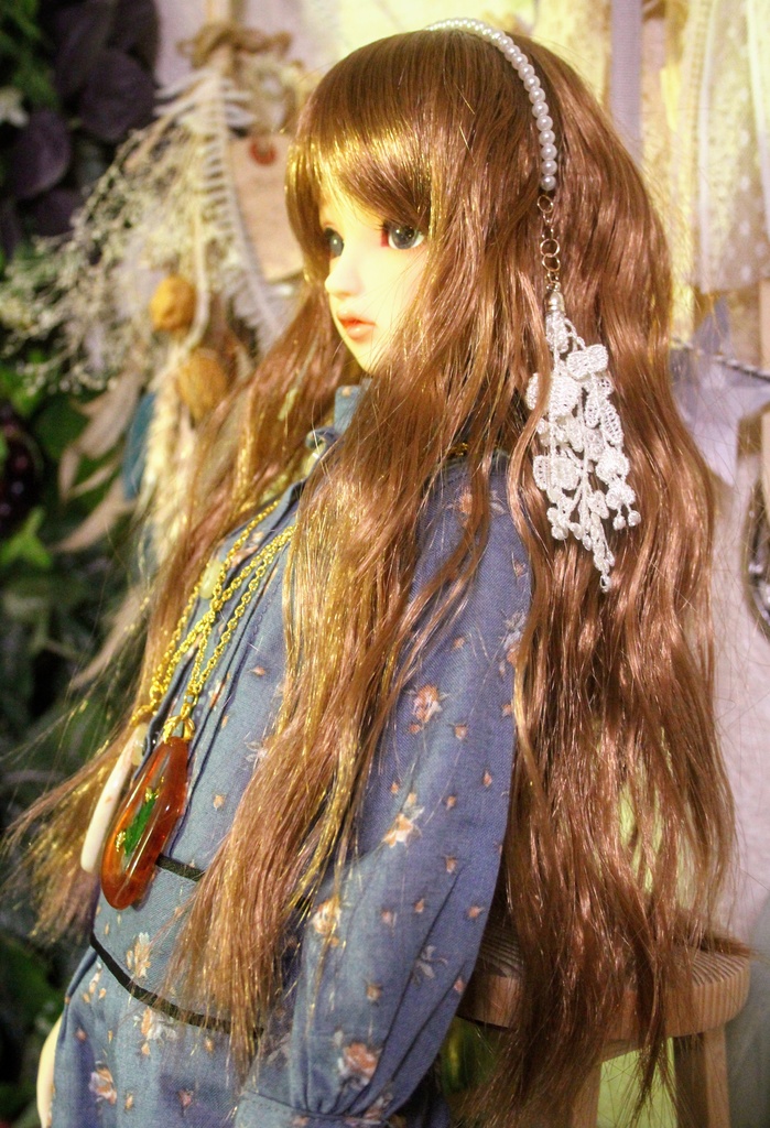 ホワイトパールカチューシャ レースを添えて