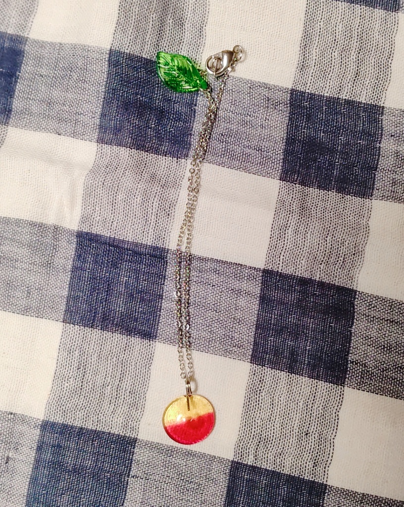 林檎ネックレス