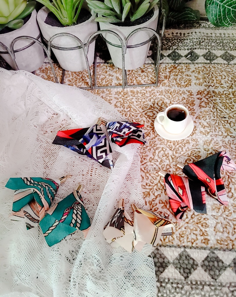 旅の記憶:スカーフタッセルイヤリング