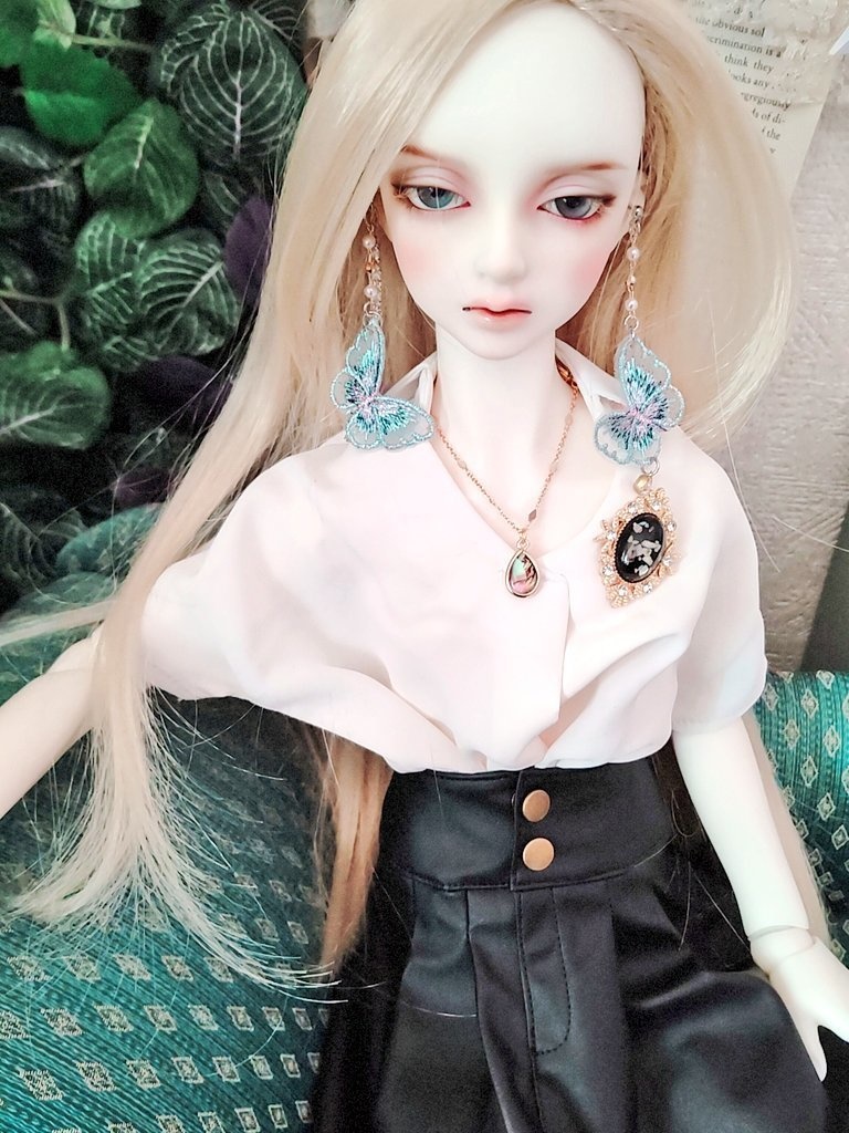 蝶々の見る夢(レースピアス)