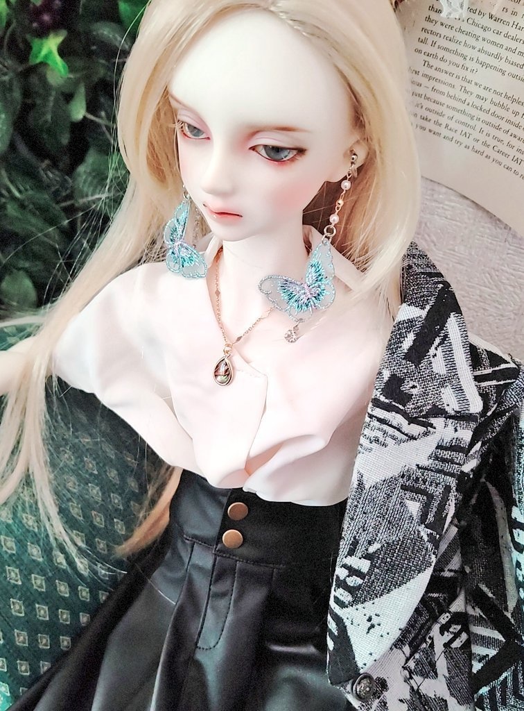 蝶々の見る夢(レースピアス)