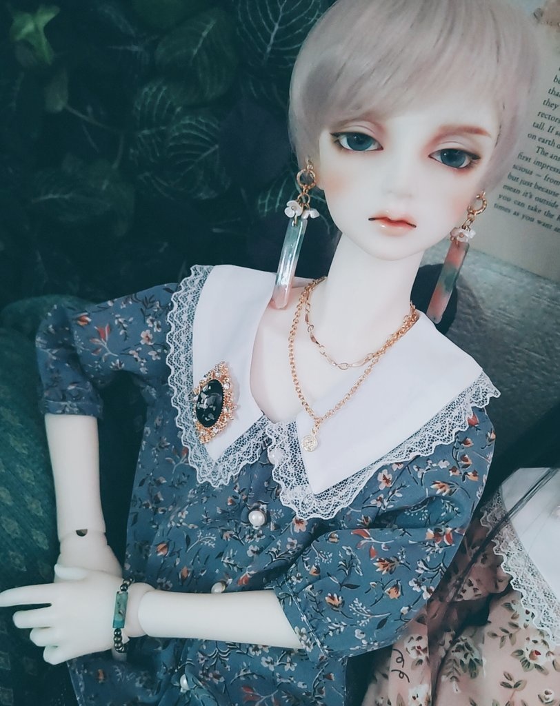 べっ甲とお花ネックレス(グリーン×ピンク)
