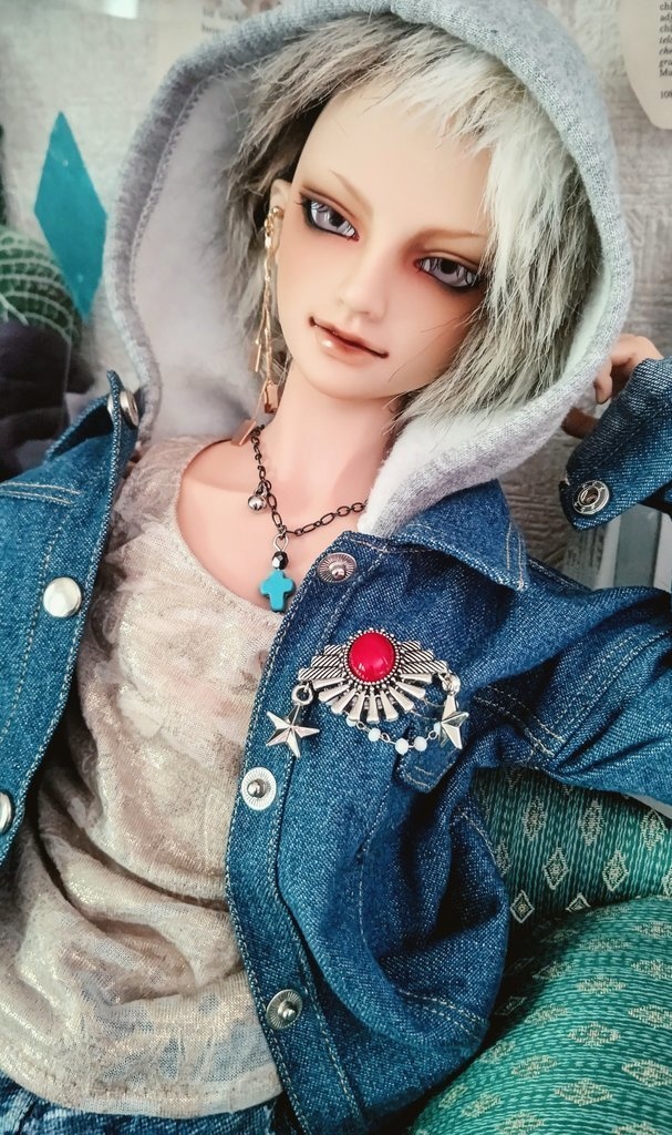 3連ピアス