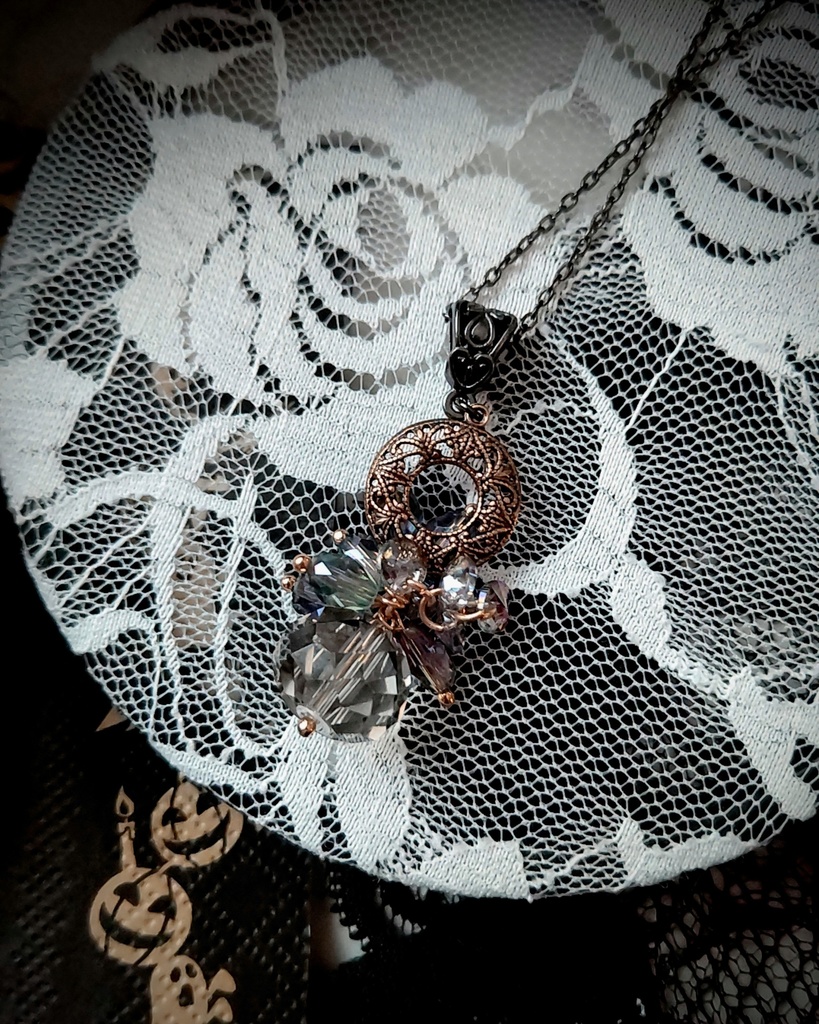 〘　百年魔女のネックレス　〙