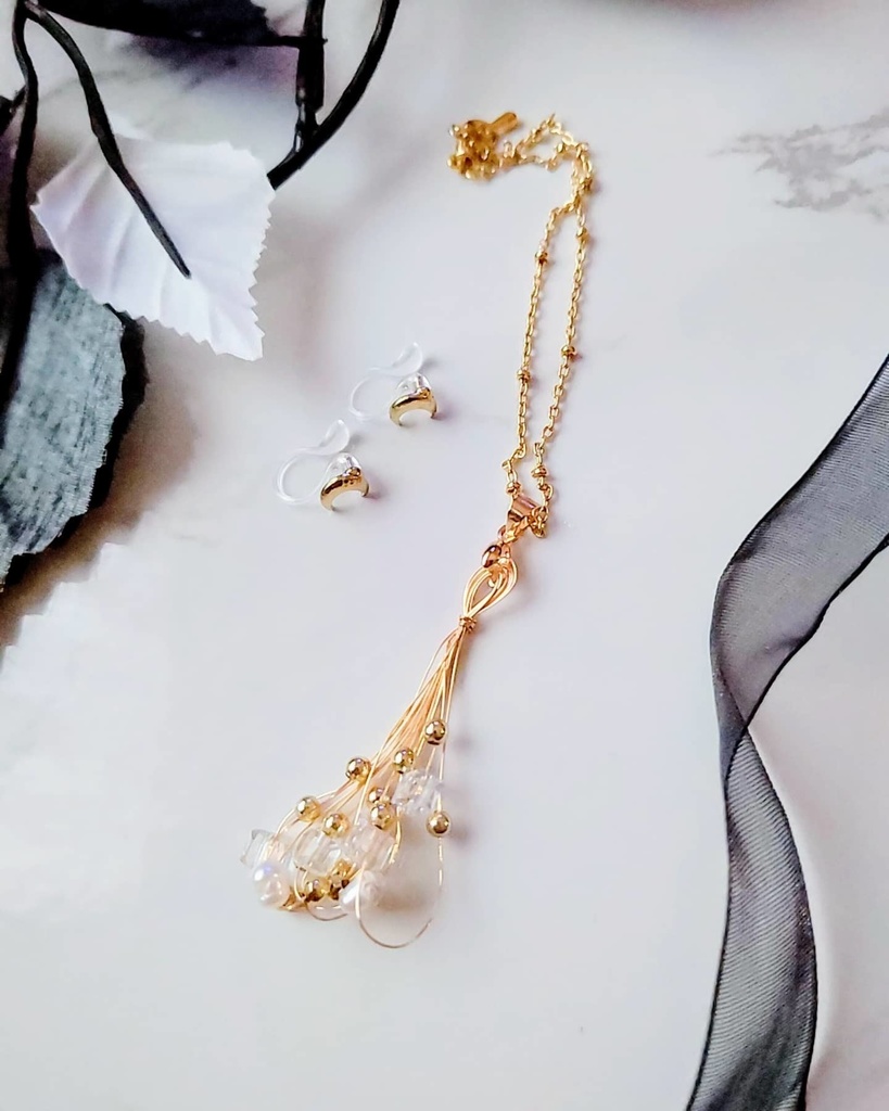 『Who is the Witch?』