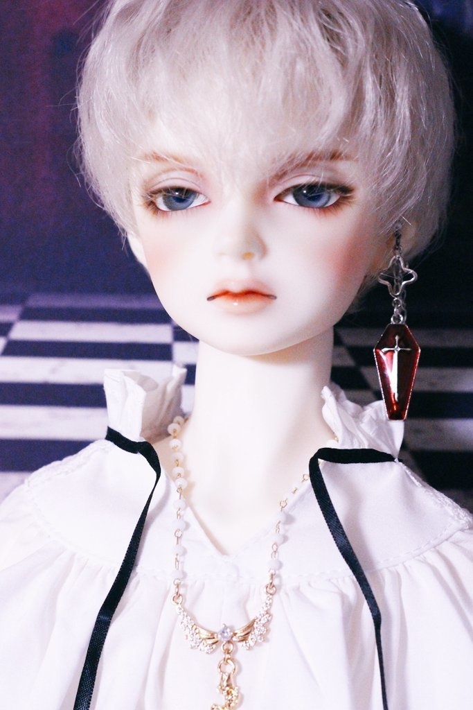 棺桶クロスピアス✙