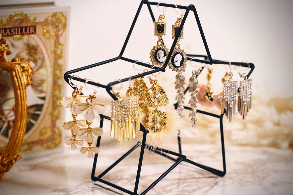 『Lady』(イヤリング)