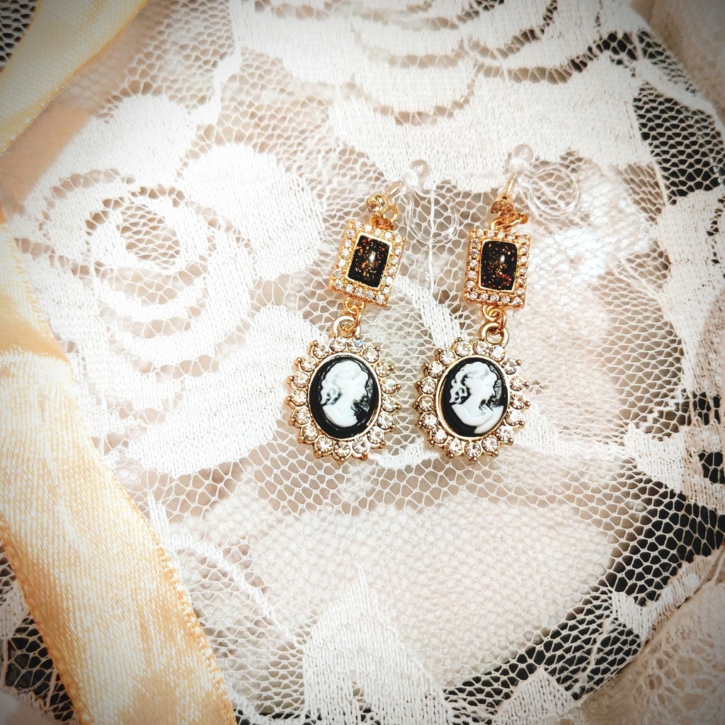 『Lady』(イヤリング)