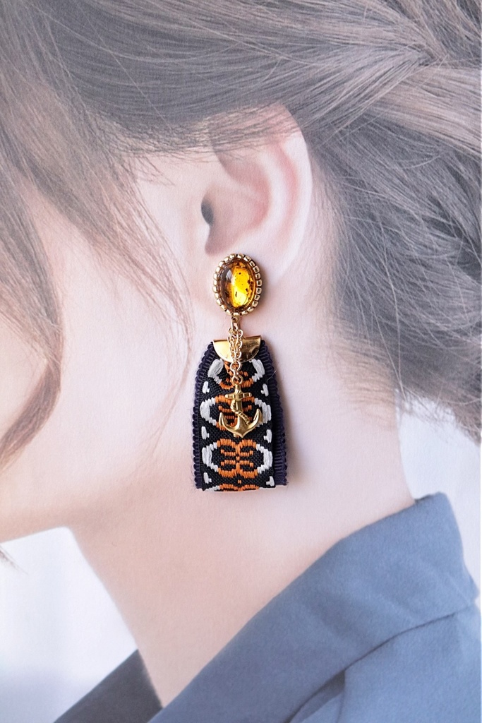 文久土佐組イメージ リボンタッセルピアス