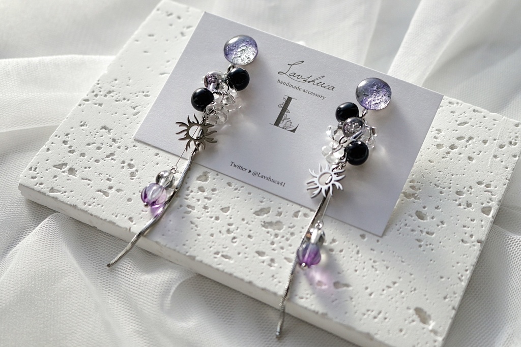 【11月】実休光忠　イメージピアス