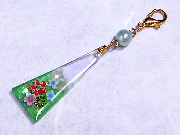 どこでもチャーム「華美」