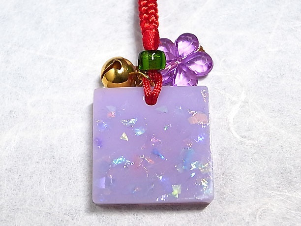 レジン根付「緋袍」